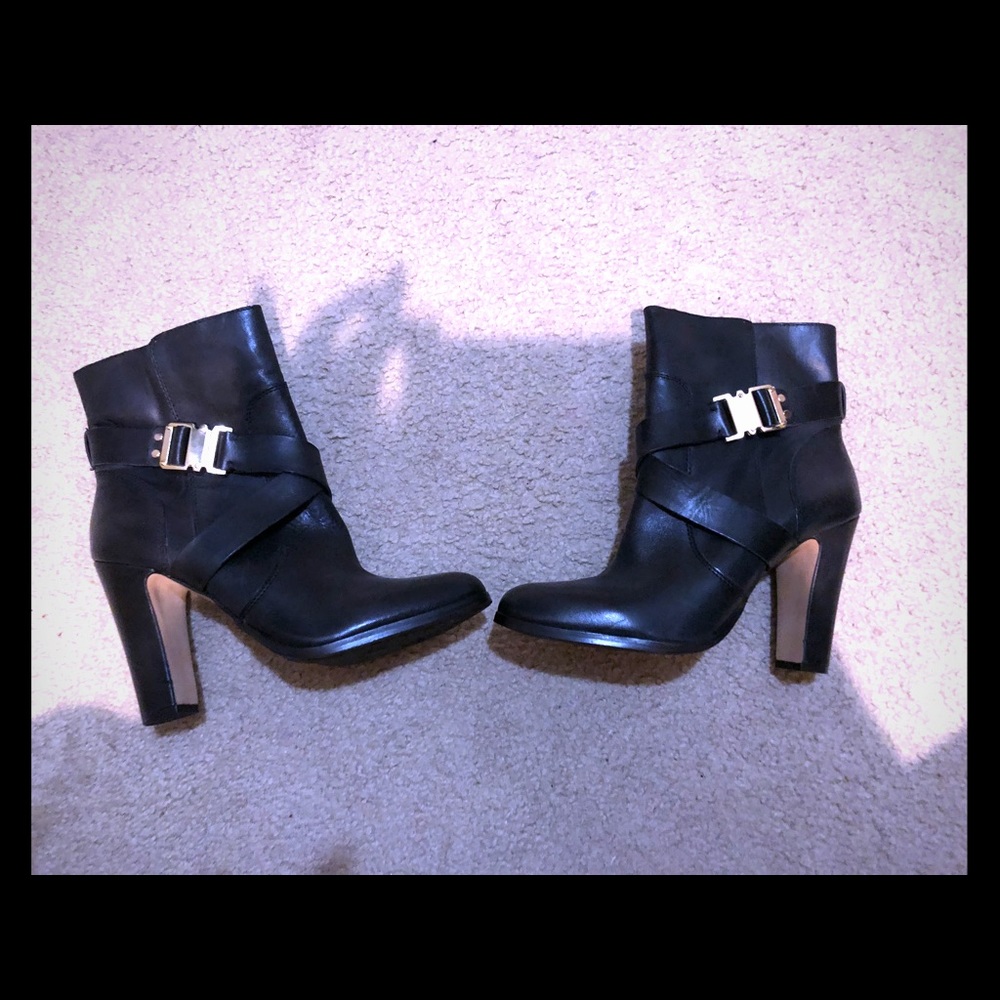 Vince Camuto Black Leather Booties - Sz 10